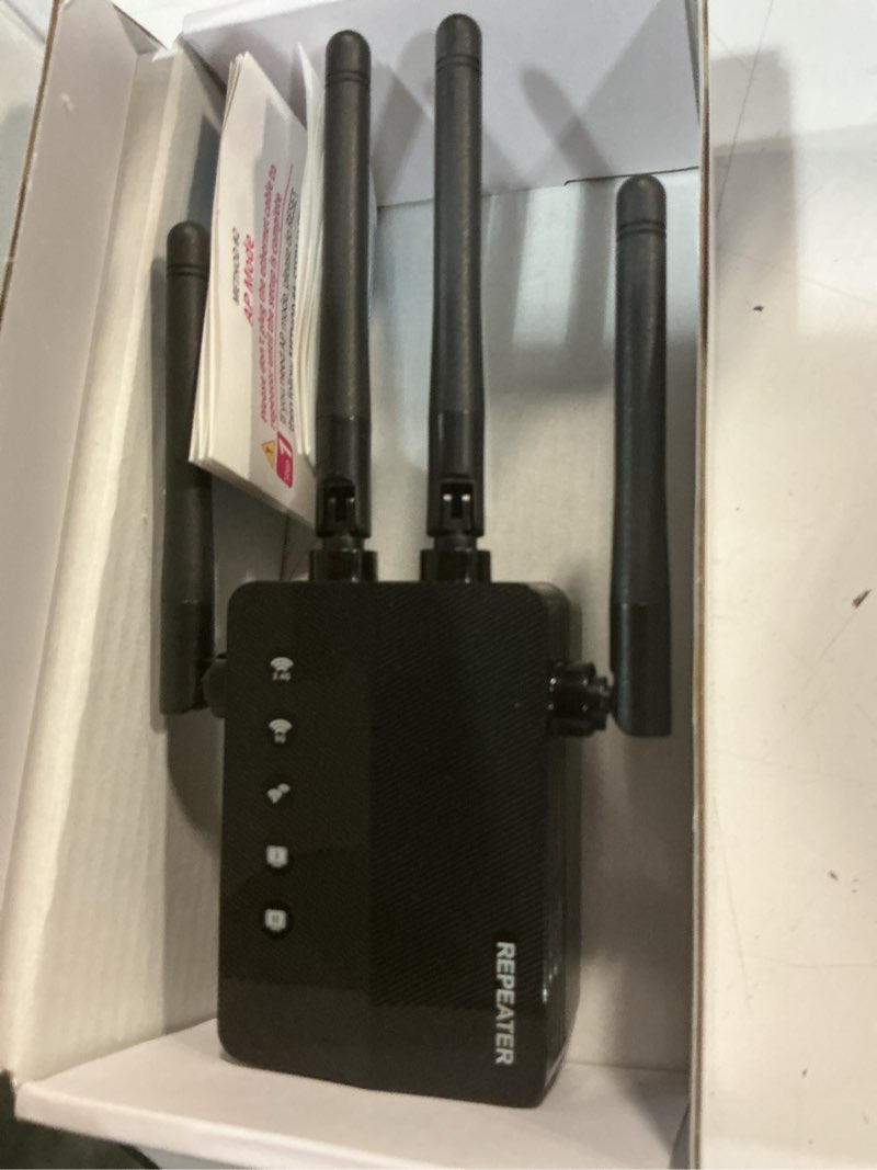 Condition photo showing Good Condition for wifi extender signal booster, dual band 2.4/5.8g wifi extender – 1200mbps, 12880 sq ft coverage, 105 devices & 1-tap setup for home use black-u9