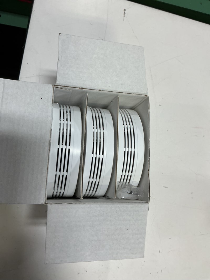 Condition photo showing New/Like New for Interconnected Smoke and Carbon Monoxide Detector, 10-Year Battery Wireless Interlinked Smoke & CO Alarm with Dual Sensors, Home Fire & CO Safety Protection (3Pack) 3-Pack