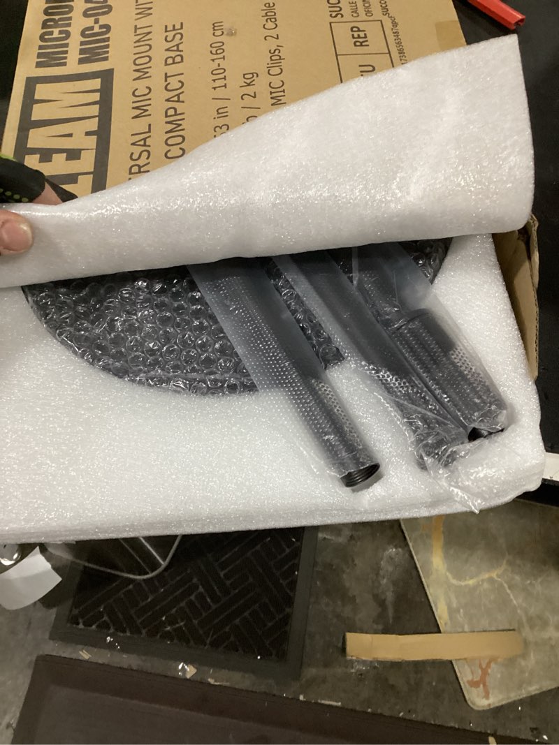 Condition photo showing Good Condition for gleam microphone stand, mic stand floor detachable boom mic arm stands with weighted round base, height adjustable from 34" to 60"