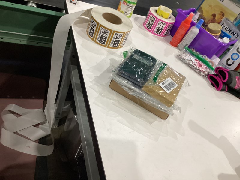 Condition photo showing Good Condition for mystery bundle 
