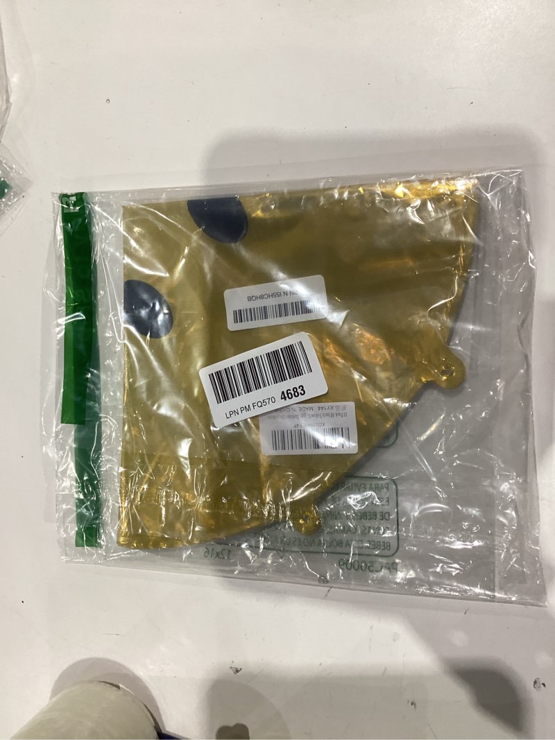 Condition photo showing New/Like New for 10 Pack 18 Inch Smiley Face Mylar Aluminum Foil Balloons Use for Happy Birthday Decorations (YELLOW)