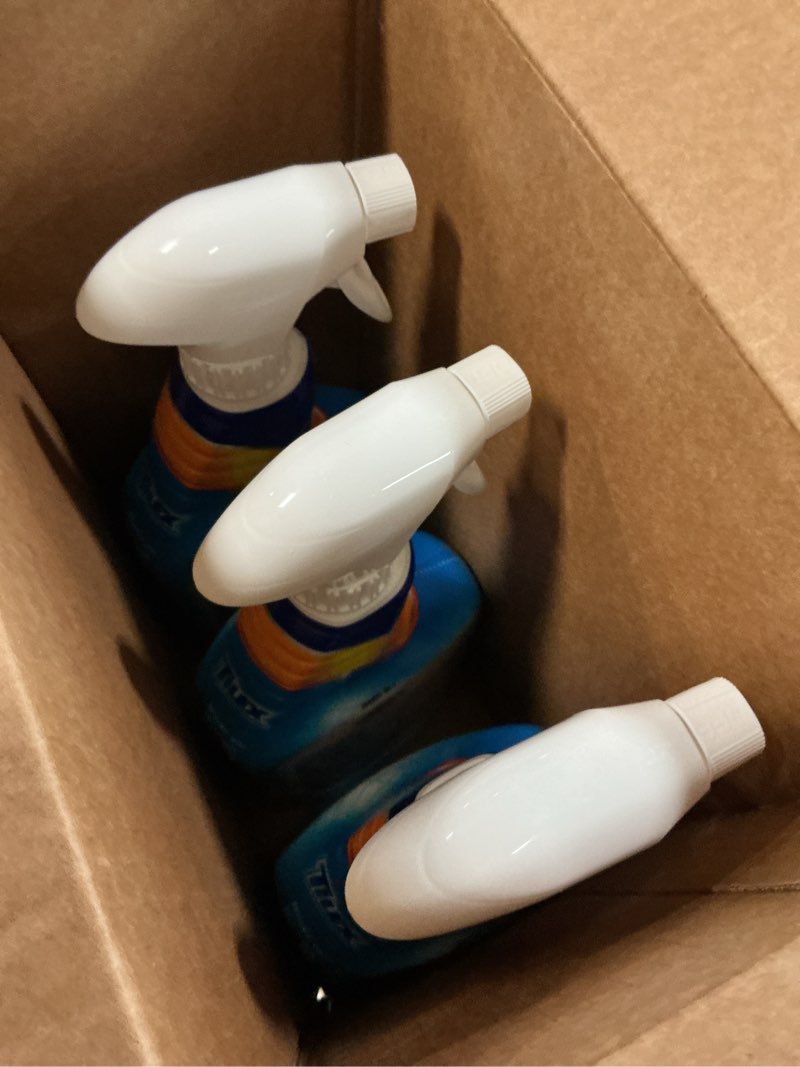 Condition photo showing New/Like New for clorox plus tilex mold and mildew remover with bleach, spray bottle, 32 fluid ounces, unscented, pack of 3