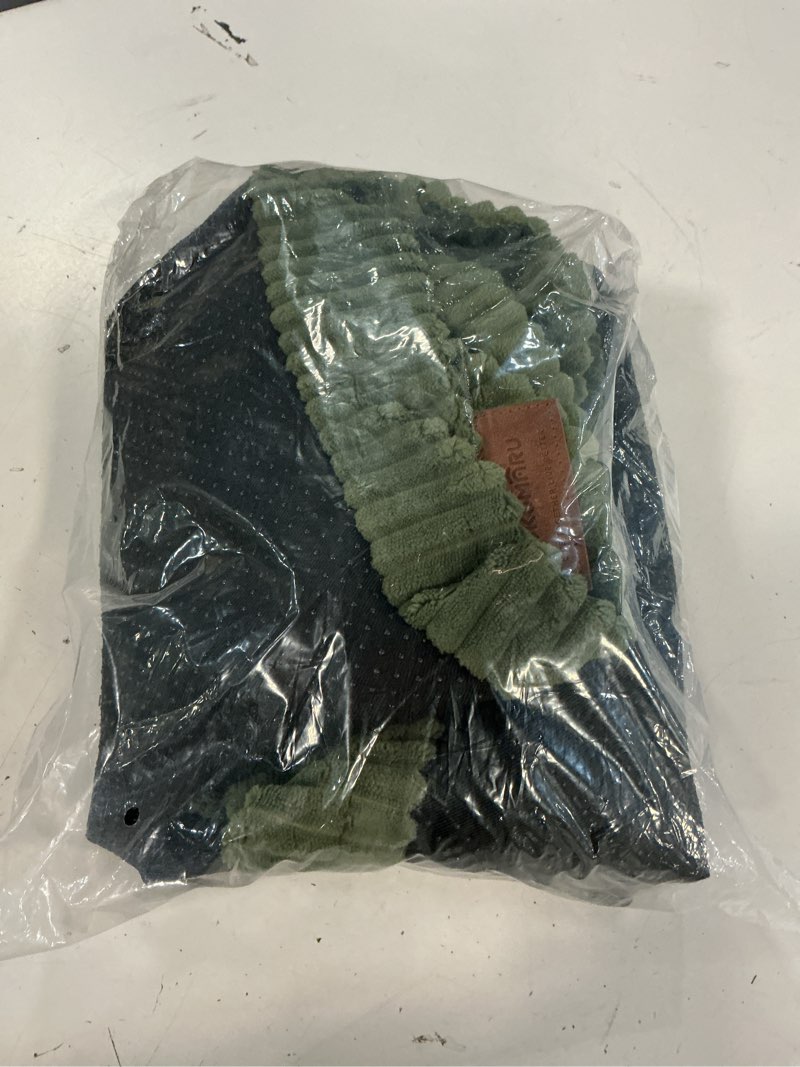 https://lotting-media.assets.bidfta.com/lotting_7f4ce98e-0c4f-46b9-8017-f9d821a7a8fa