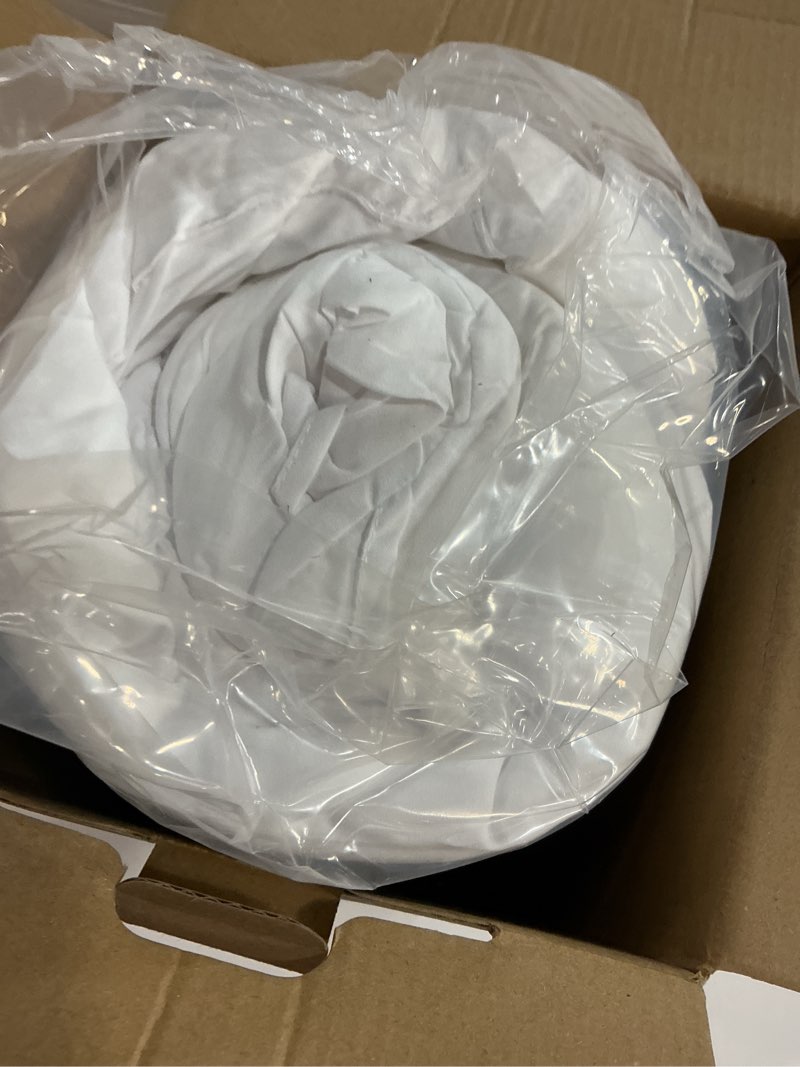 Condition photo showing New/Like New for Bedsure Comforter Duvet Insert - Quilted Comforters Twin Size, All Season Duvet, GentleSoft Down Alternative Bedding, with 8 Tabs, Gifts for Women/Men, White, Twin 88 x 68 Inches White Twin