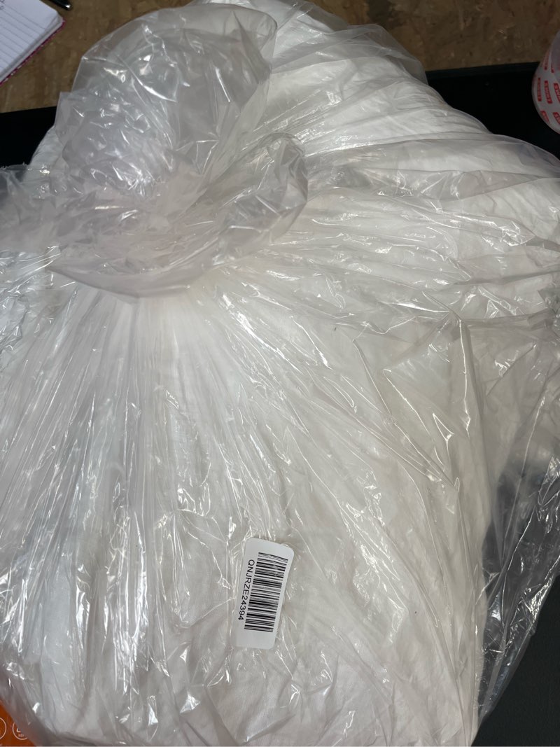 Condition photo showing Good Condition for european linen double flange duvet cover set, king/cal king, white