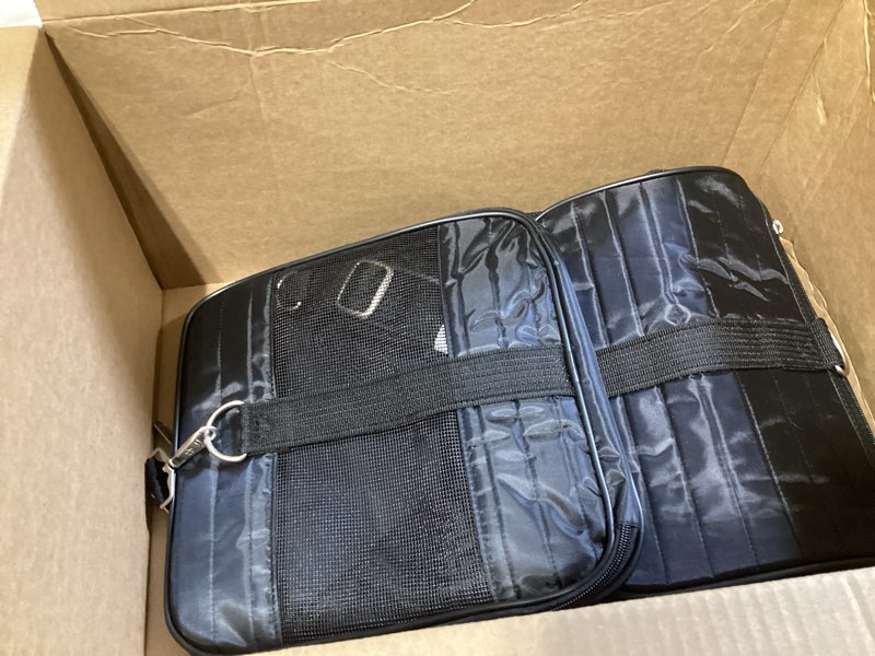 Condition photo showing Good Condition for sherpa original deluxe travel pet carrier, airline approved - black, large 19.0"l x 11.8"w x 11.5"h