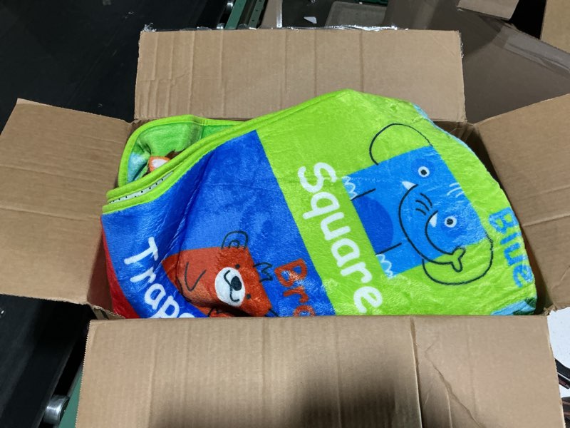 Condition photo showing Good Condition for abc kids rug for playroom 110×78.7 in noah's ark animals rug baby play mat alphabet playmat shape color classroom carpet kids playroom early learning carpet for preschool toddlers tummy noah's ark animals 78.7 × 110 inches (rectangular)