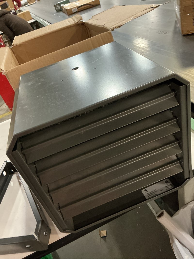 Condition photo showing Good Condition for Stelpro Oxford Electric Unit Heater, 5000W / 240V, 11 5/8? L x 13 1/16? H x 12" D, Heavy-Duty Heater