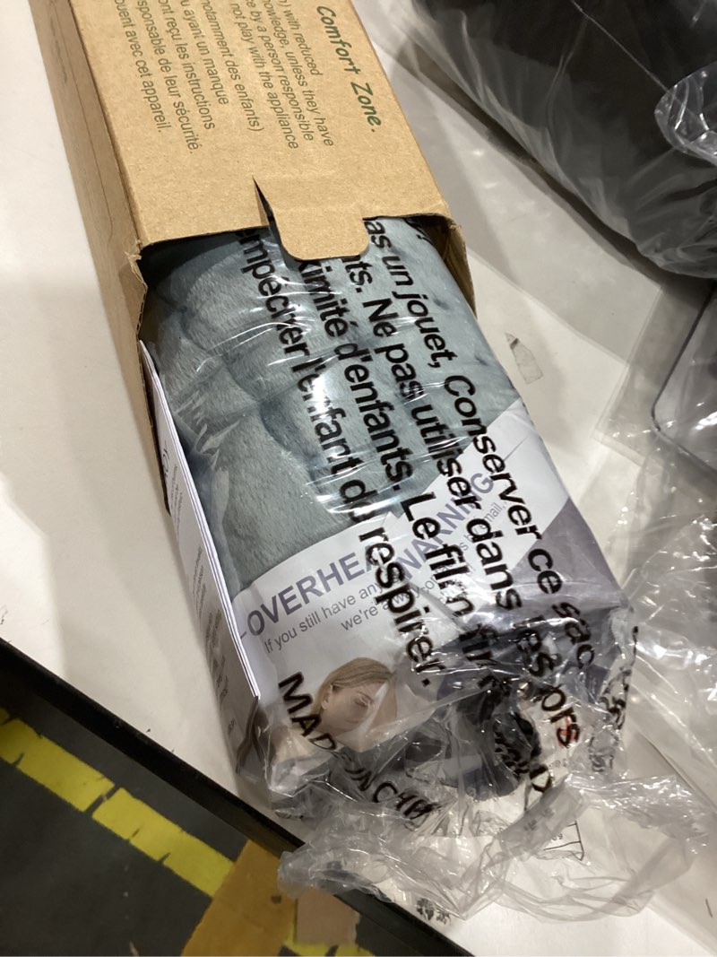 Condition photo showing As Is for Deepsoon Heating Pad,Electric Heating Pads for Back,Neck,Abdomen,Moist Heating Pad for Shoulder,Knee,Arms,Legs,Dry/Moist Heat & Auto Shut Off,Christmas Gifts for Men and Women,Light Gray,24x12 Inch Light Gray 24x12 Inch