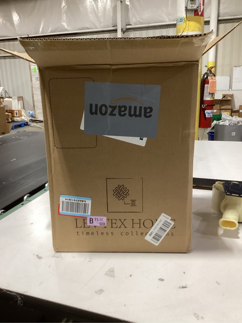 Condition photo showing Good Condition for Levtex Home - Jules Quilt Set - King/Cal King Quilt (106x92in.) + Two King Pillow Shams (36x20in.) - Bohemian - Teal, Orange, Yellow, Green, Blue, Red, Black - Reversible - Cotton Fabric