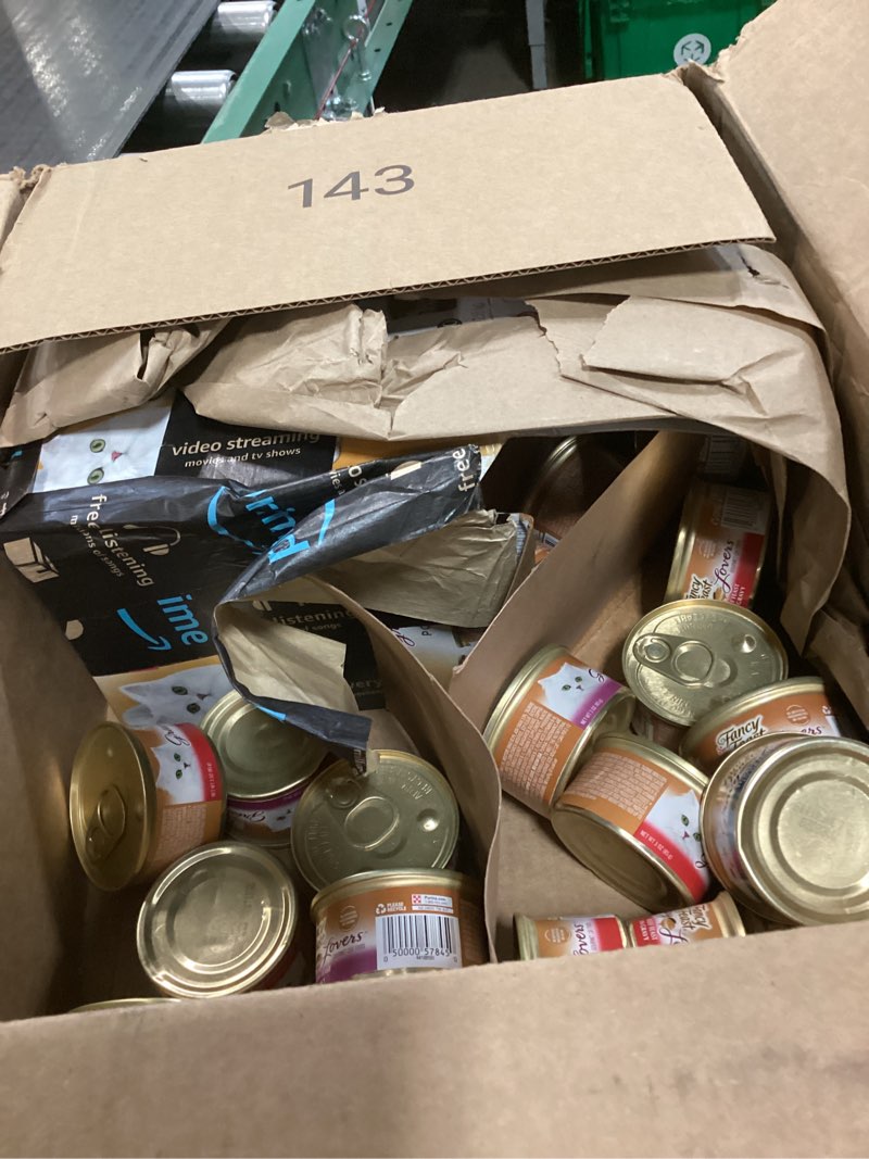 Condition photo showing Good Condition for purina fancy feast gravy lovers poultry and beef grilled gourmet wet cat food variety pack - (pack of 30) 3 oz. cans 3 ounce (pack of 30)(best by 2028)