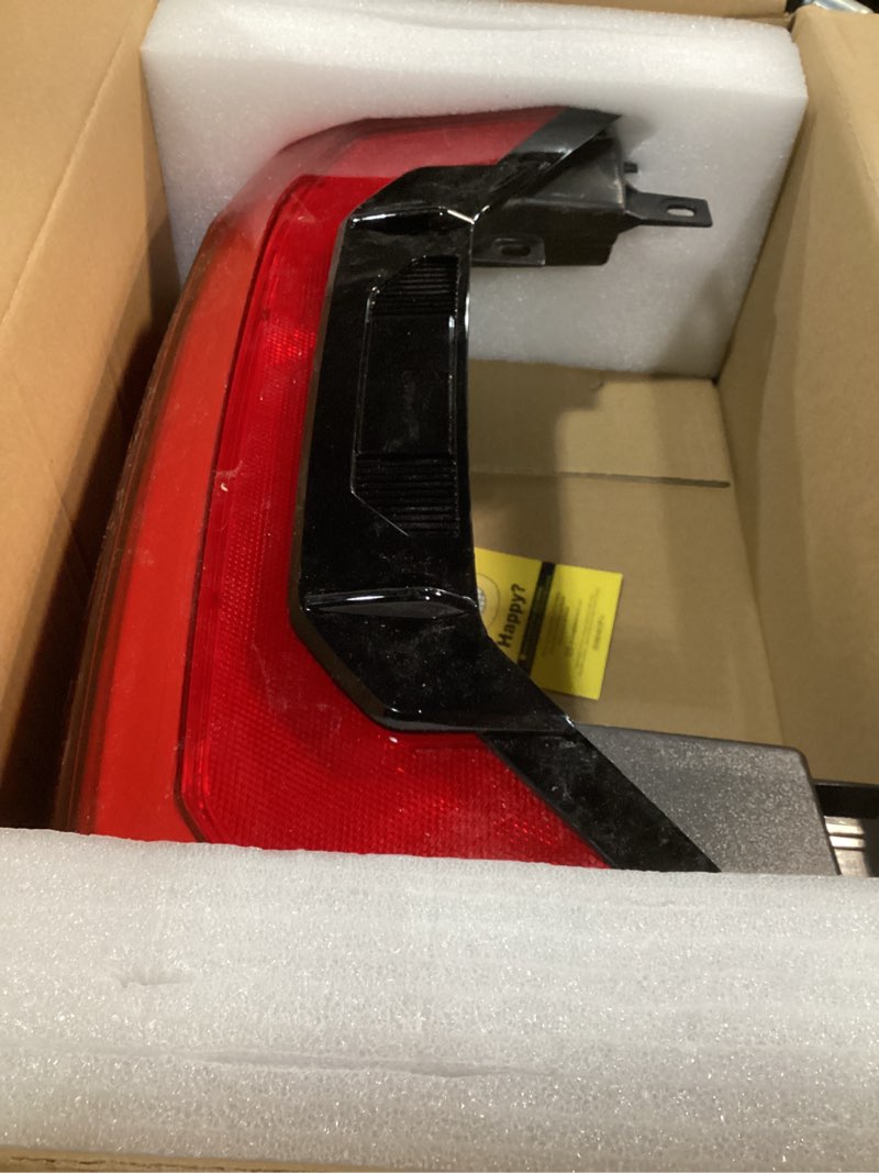 Condition photo showing As Is for Dasbecan Left Driver Side Tail Light Assembly Rear Lamp LED Type Non Sequential Compatible with 2022 2023 2024 2025 Toyota Tundra Replace 81560-0C130 (3 Pin) Left Driver Side 3PIN Without trunk switch