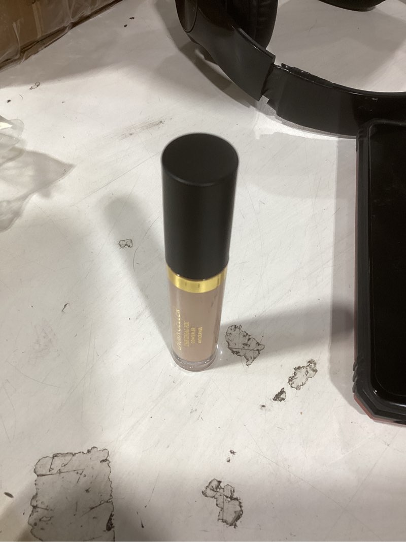 Condition photo showing Good Condition for laura geller new york ideal fix under eye concealer for mature skin – 02 fair - full coverage, anti-aging, color correcting – covers dark circles & blemishes – hydrating, crease-free, long-lasting 0.13 ounce (pack of 1) 02 fair