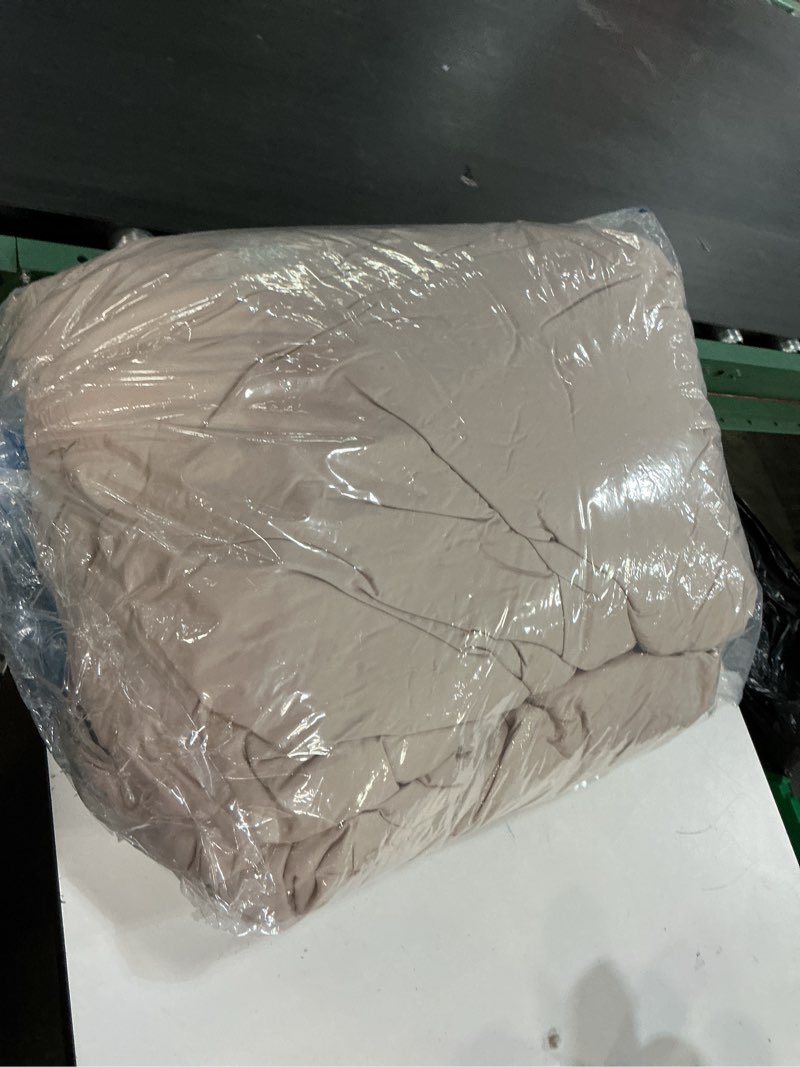 Condition photo showing Good Condition for litanika comforters khaki oversized king size, 3 pieces lightweight solid bedding comforter set, all season fluffy bed set (120x98in comforter & 2 pillowcases)