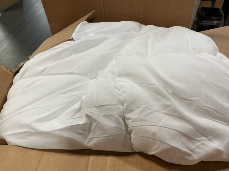 Condition photo showing Good Condition for down alternative comforter king size - fluffy duvet insert - premium plush all season - luxury breathable hotel cooling comforter - king, white, 104x86 inches - comes compressed packaging white king