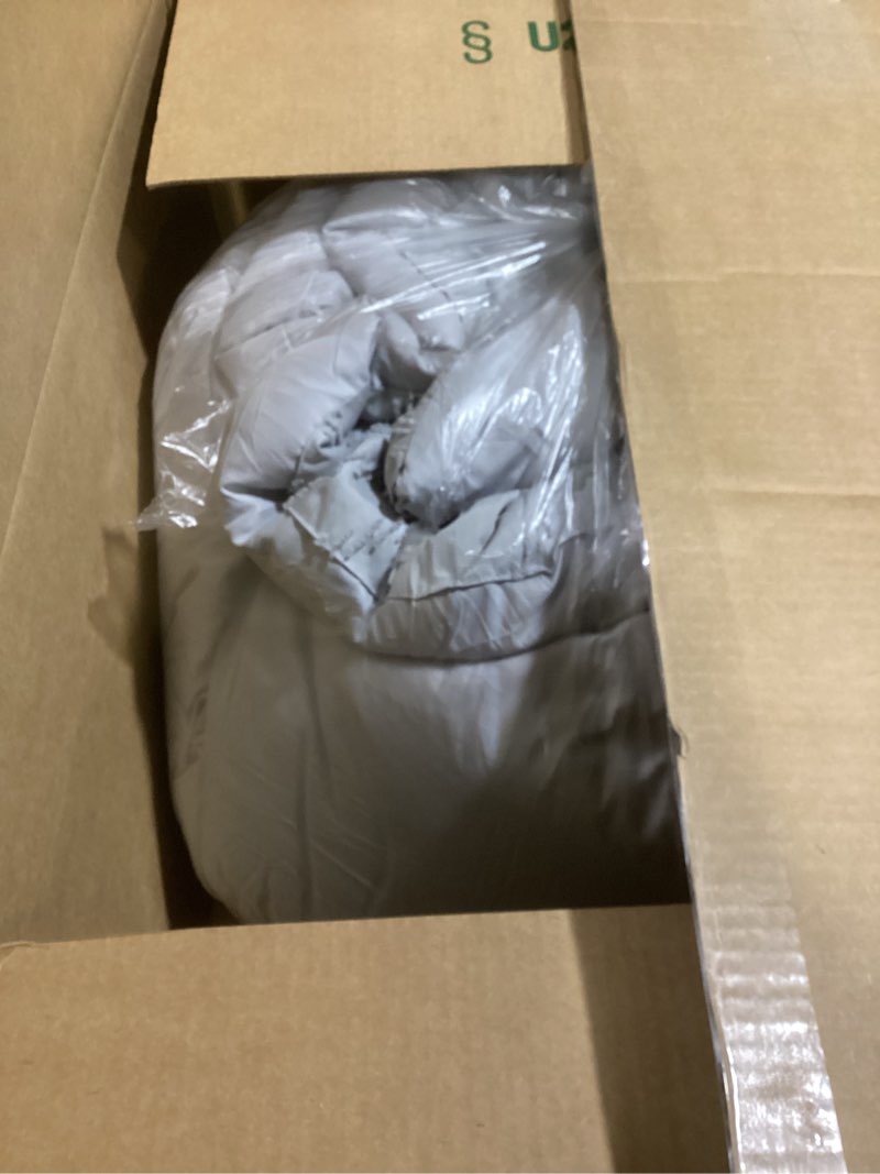 Condition photo showing Good Condition for Andency Silver Grey Oversized Super King Plus Comforter Set 128x120, Extra Large King Size Comforter Oversize Boho Soft Warm Bedding Comforter Sets, 3 Pieces Aesthetic Chevron Textured Bedding 02 - Silver Grey Super King Plus (128"x120")