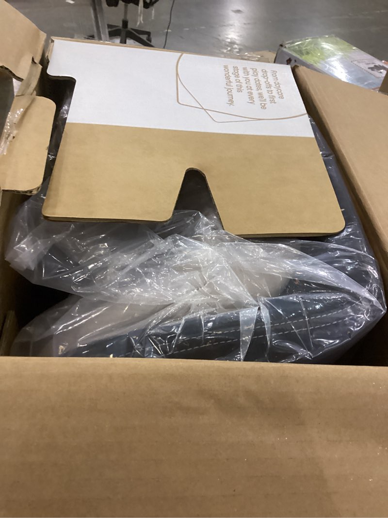 Condition photo showing New/Like New for Britax Poplar S Convertible Car Seat, 2-in-1 Car Seat with Slim 17-Inch Design, ClickTight Technology, Sand Onyx