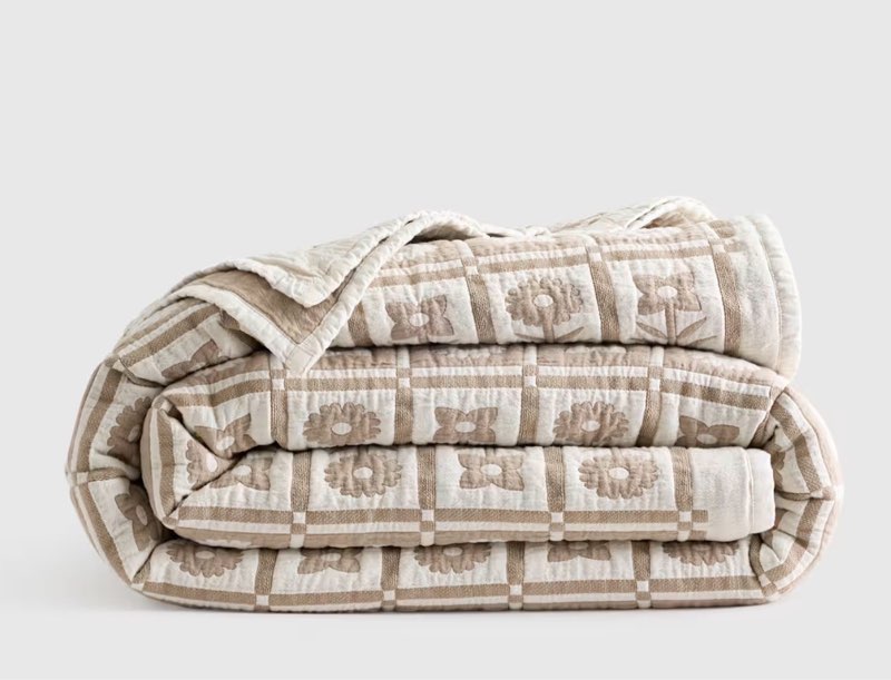 organic cotton jacquard floral coverlet size  king (1 piece)