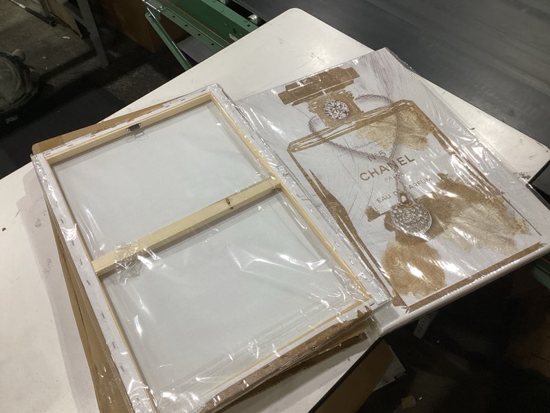 Condition photo showing New/Like New for 2 pieces vintage perfume bottle canvas wall art modern luxury posters print fashion glam poster picture for bedroom make up room home decor 16"x24"(40x60cm) vintage perfume 16x24inchx2pcs