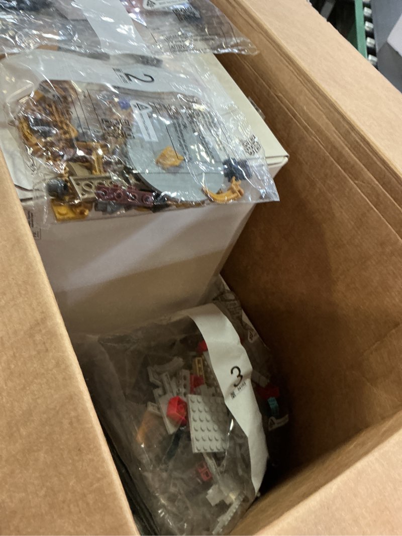 Condition photo showing Good Condition for lego marvel avengers tower building kit, detailed recreation of the iconic hq featuring classic movie scenes, 31 figures and authentic accessories, gift for marvel fans and model-makers, 76269