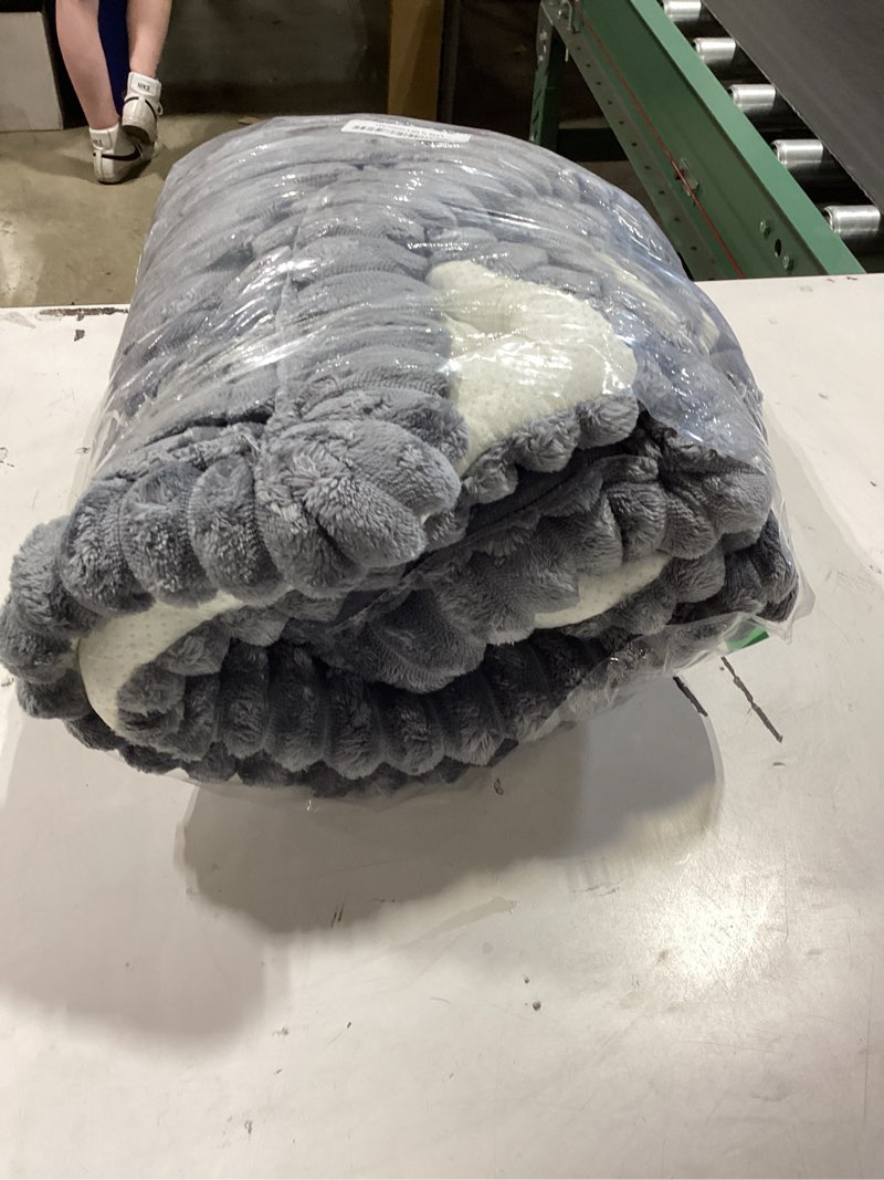 Condition photo showing Good Condition for hyha couch covers for dogs washable, non slip plush dog sofa protectors, fuzzy pet couch covers for 3 cushion sofa pet friendly (grey, 27.6" x 47") grey 27.6"x47"