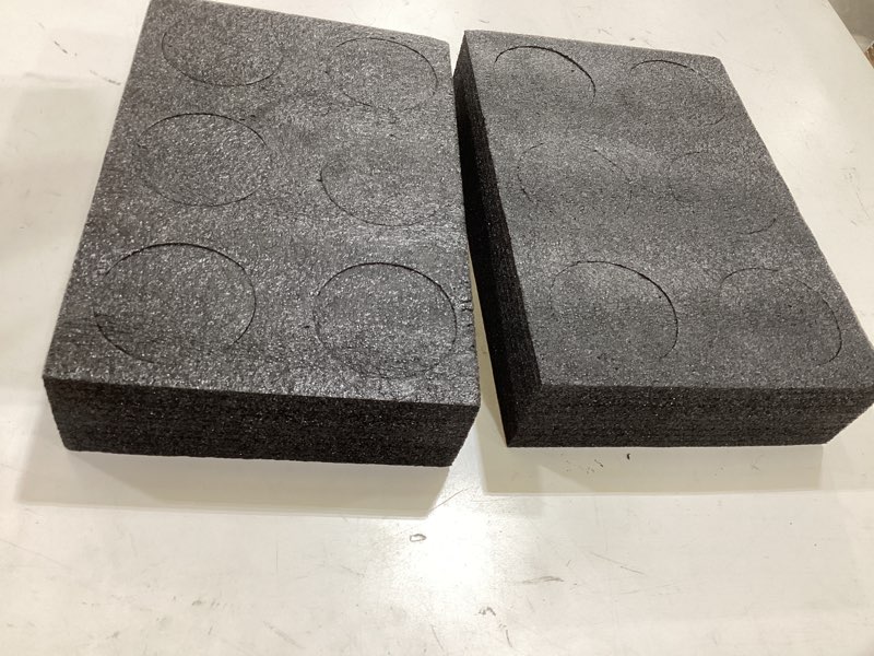 Condition photo showing Good Condition for foam 6 in. black disposable drink carrier disposable tableware product type (2 piece per case)