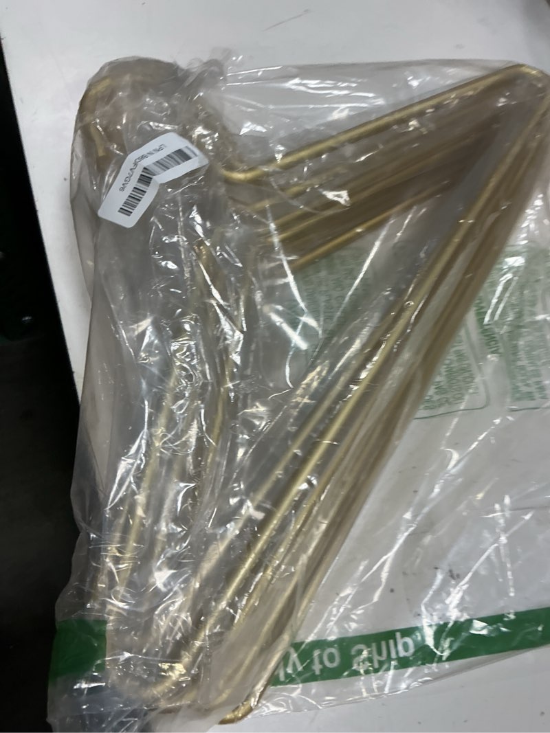 Condition photo showing Good Condition for Premium Matte Silvery Aluminum Coat Hangers 8 Piece Set, 16.5” Extra Smooth & Durable Metal Shirt Dress Hanger,Aluminum Alloy Hanger,Clothing Support,Clothing Hang Silver Elegant Hanger 8 Gold 