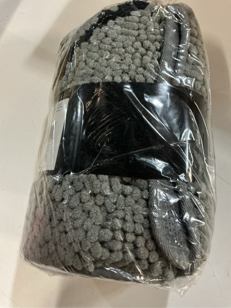 Condition photo showing New/Like New for GORILLA GRIP SOAKSTOPPER Dog Door Mat, 30x20 Machine Washable Rug Absorbent Doormat Captures Moisture Mud Dirt, Quick Dry Soft Chenille Entryway Rugs Indoor Entrance Mats for Dog Paws, Gray Grey Solid 30" x 20"