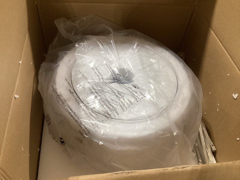 https://lotting-media.assets.bidfta.com/lotting_7fda170e-eba9-4056-aac4-92d4a86989cf