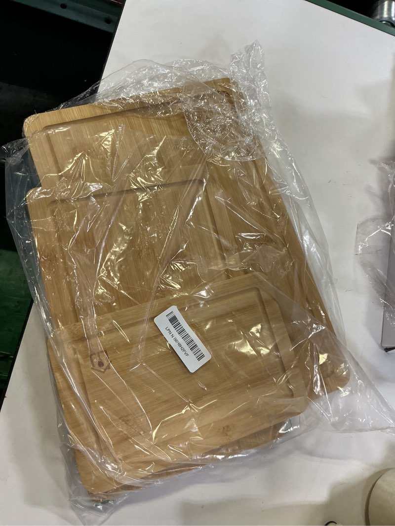 Condition photo showing Good Condition for Bamboo Cutting Board Set, Durable Wood Cutting Boards for Kitchen with Deep Juice Grooves & Built-in Handles, Ideal Charcuterie & Chopping for Meat, Vegetables - Perfect Kitchen Gift for Home Cooks