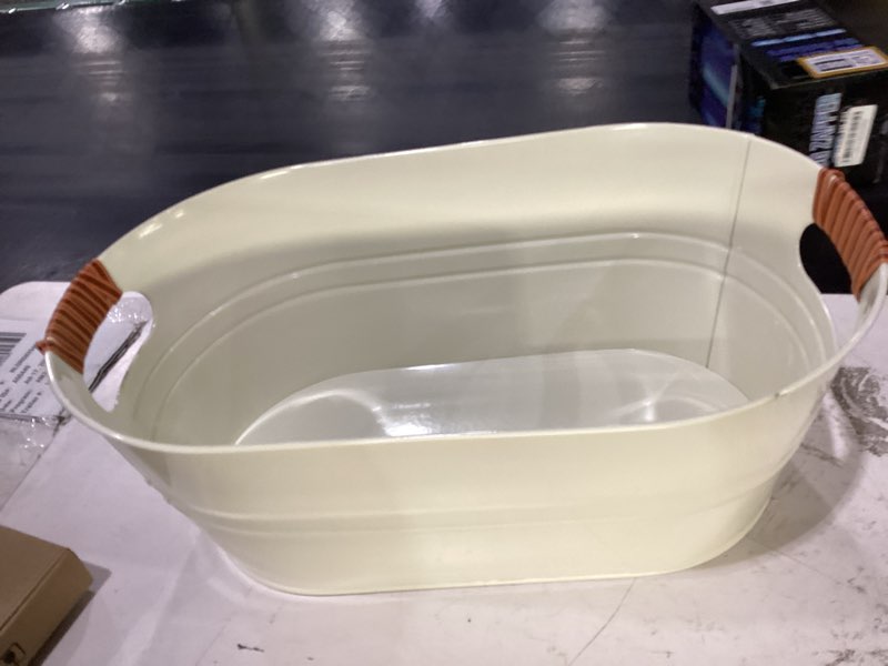 white galvinized gallon tub