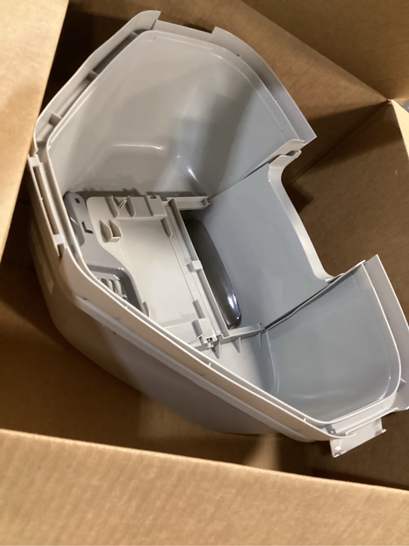 Condition photo showing Good Condition for iris usa corner cat litter box enclosed with scoop - privacy and easy access for cleaning, odor defensive hooded litter tray, sturdy stain resisting plastic, fits in most corners, gray