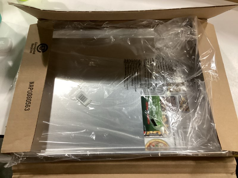 Condition photo showing New/Like New for nordic ware extra large baking sheet, 21 x 15 inches, xl big sheet pan natural uncoated aluminum, reinforced steel rim prevents warping, 1pk big sheet