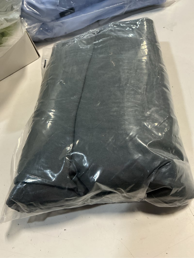 Condition photo showing As Is for love's cabin twin comforter set dark grey, 5 pieces twin bed in a bag, all season bedding sets with 1 comforter, 1 flat sheet, 1 fitted sheet, 1 pillowcase and 1 pillow sham twin dark grey incomplete set