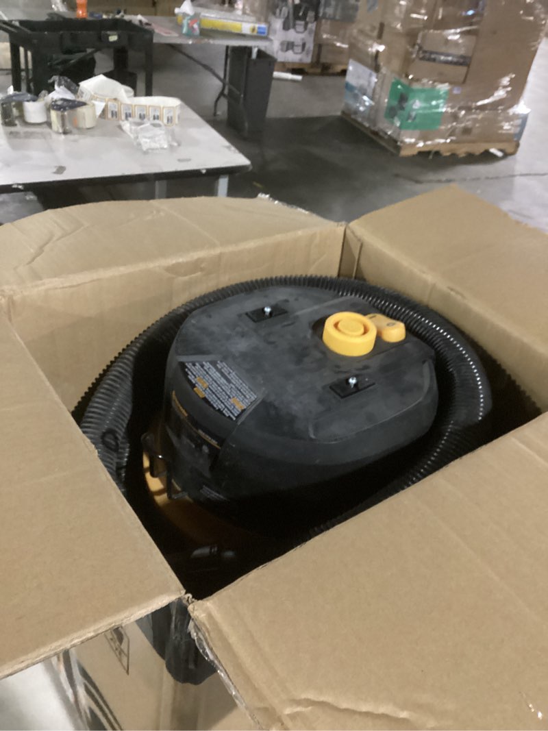 Condition photo showing Good Condition for vacmaster professional vdk811pw 0201 8 gallon 4.5 peak hp wet/dry vac with self-cleaning filter system, 8 gal, black