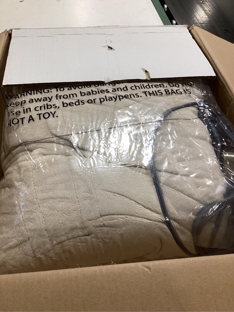 Condition photo showing Good Condition for Westinghouse Electric Blanket Full, Heated Blanket Full Size with 10 Heating Levels and 1 to 12 Hours Heating Time Settings, Flannel to Sherpa Reversible, Machine Washable (80" x 84", Beige) Beige Full 80"x84"