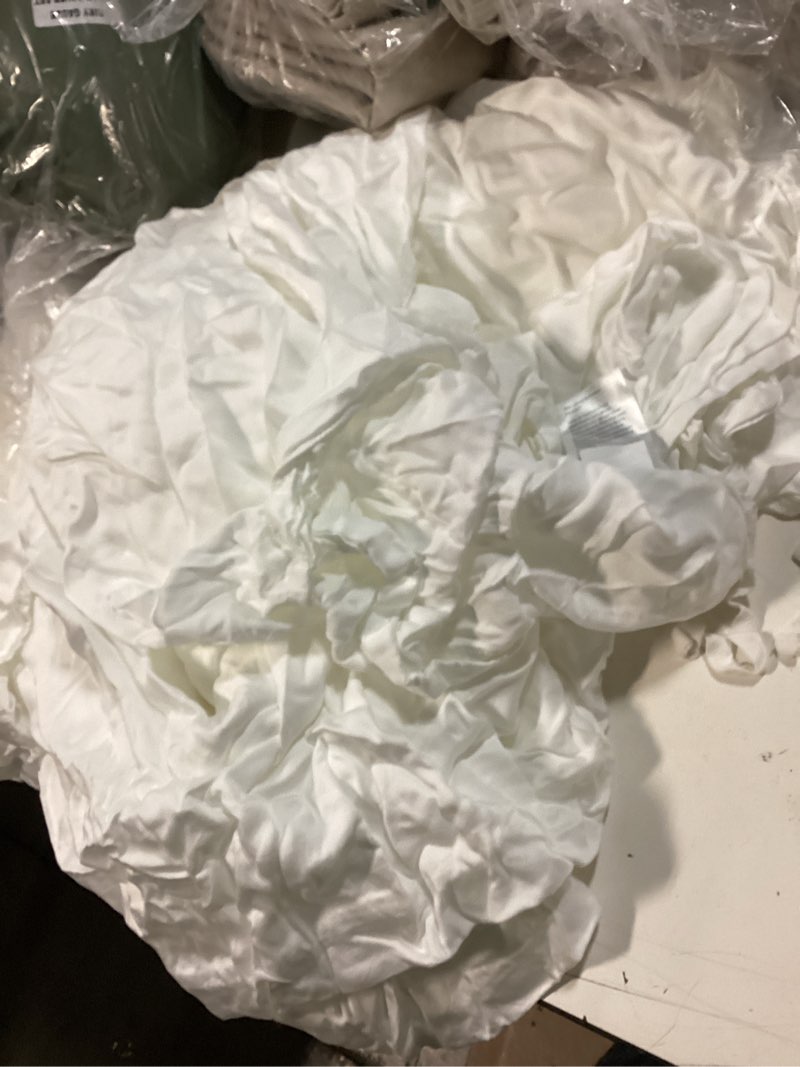 Condition photo showing Good Condition for bamboo duvet cover, king/cal king, white