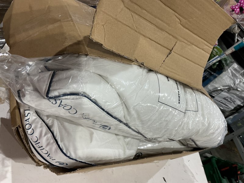Condition photo showing Good Condition for pacific coast goose feather and down firm bed pillows standard size set of 2 with gusset, luxury hotel collection pillows 2 pack for sleeping, supportive for side sleepers and back sleepers standard (pack of 2)