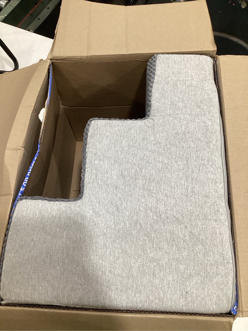 Condition photo showing Good Condition for aodisman dog stairs for small dogs, 3-step non-slip pet stairs for couch sofa and chair, dog bed stairs for puppy, older cat,grey,13.6" h grey 3 13.6"h