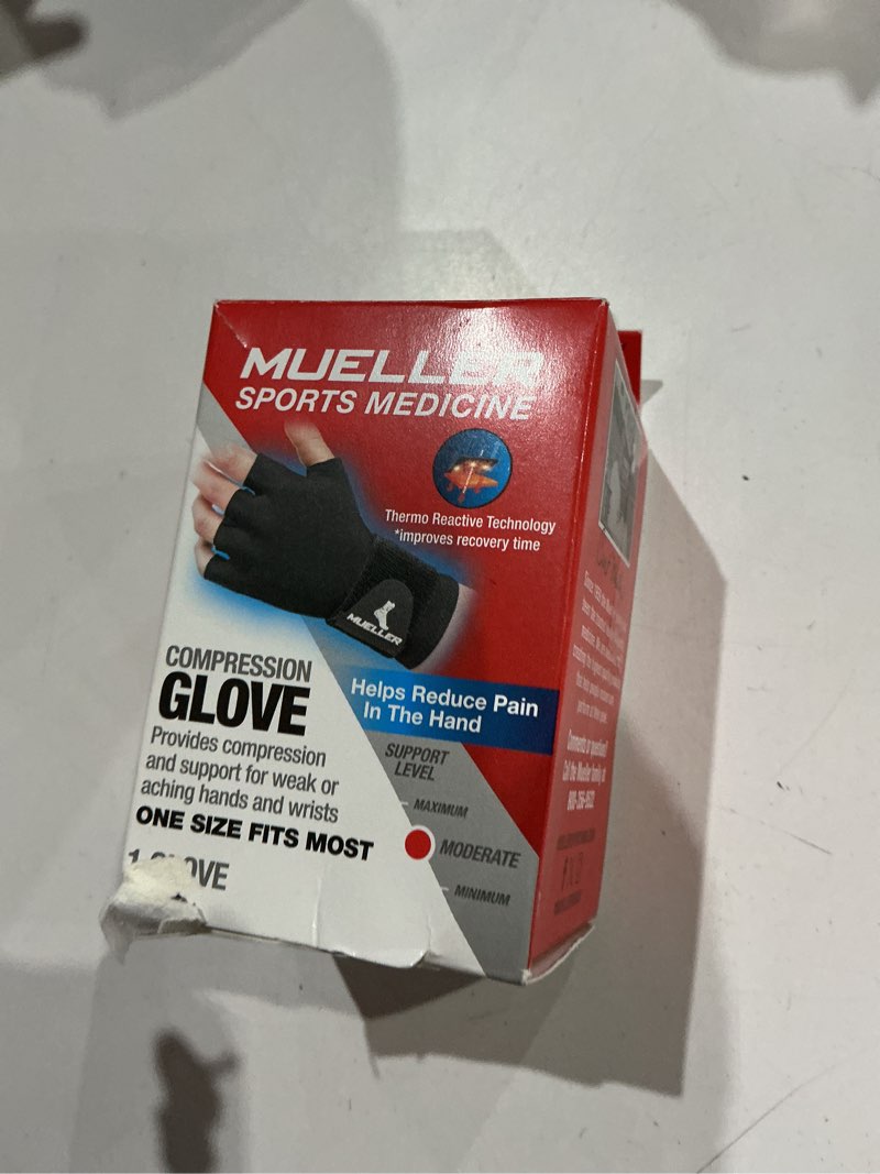 Condition photo showing Good Condition for mueller reversible compression glove, black, unisex, one size fits most