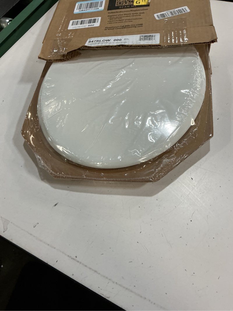 Condition photo showing New/Like New for mayfair cassel slow close toilet seat, easy clean, non slip premium wood seat, easy install, made in usa, round, white round 1 - toilet seat