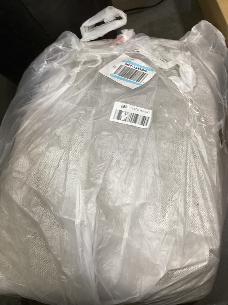 Condition photo showing Good Condition for rug