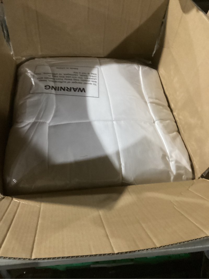Condition photo showing As Is for saferest cloudguard - king size hybrid mattress protector & pad (extra padded) - waterproof quilted pillow top mattress cover - thick, plush & fitted mattress topper for bed