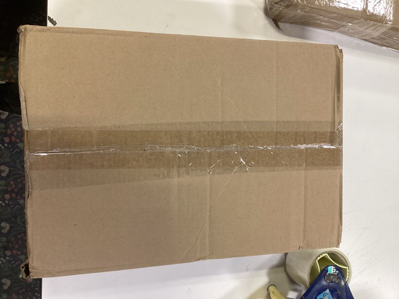 Condition photo showing New/Like New for 6 Pack Square Glass Vases 5 x 5 x 5 Inch, Clear Cube Flower Vases for Centerpieces, Candle Holders for Wedding Party Home Decor