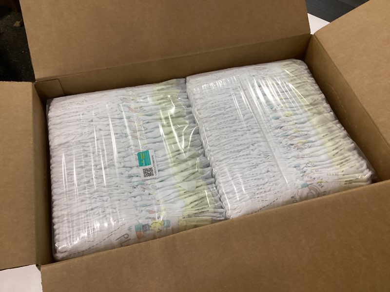Condition photo showing New/Like New for pampers swaddlers diapers, size 5 (20-37 lbs), 132 count, absorbent, keeps baby dry and comfortable, skin safe disposable baby diaper (packaging may vary) size 5 132