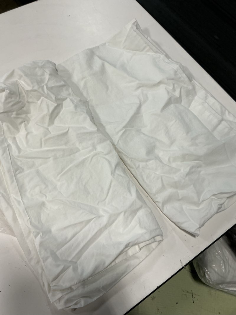 Condition photo showing Good Condition for classic organic percale pillowcase set, king, white