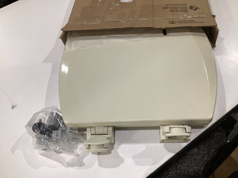 Condition photo showing Good Condition for Bemis 500EC Durable Wood Toilet Seat with Easy Clean Hinges, Made in USA, Round, Almond Almond Round
