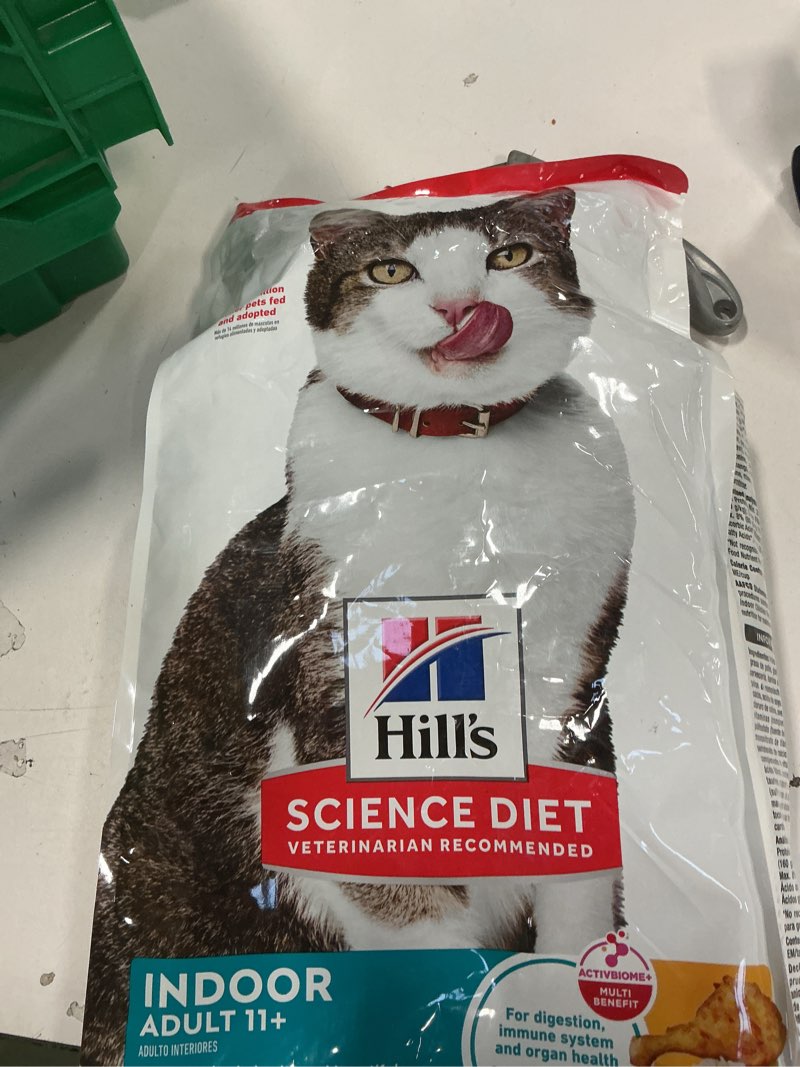 Condition photo showing New/Like New for Hill's Science Diet Dry Cat Food, Adult 11+, Indoor, Chicken Recipe, 7 lb. Bag