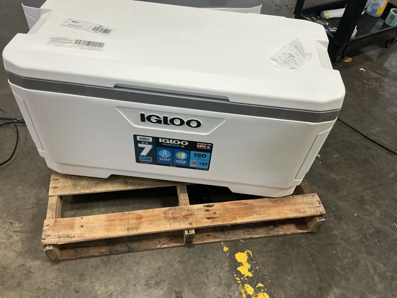 Condition photo showing As Is for igloo 150 quart maxcold cooler