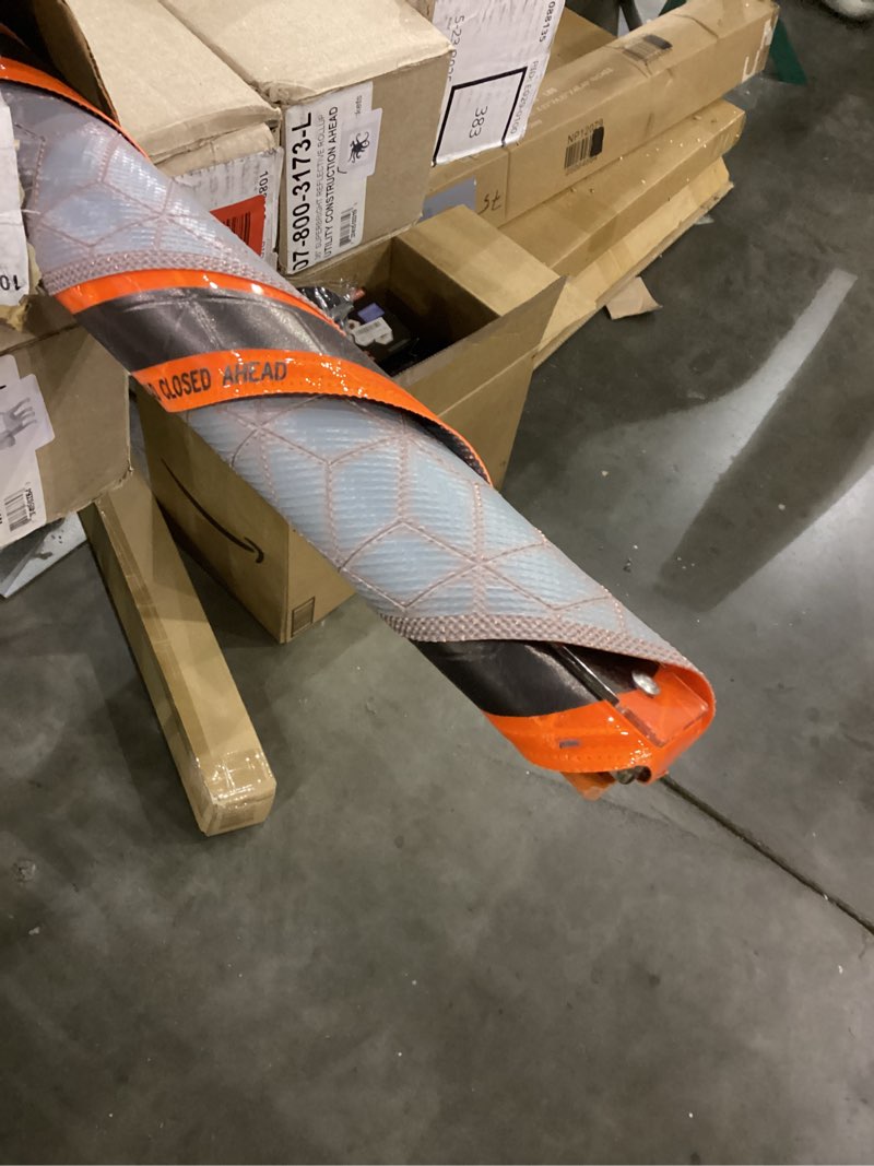 Condition photo showing Good Condition for 36” marathon rollup